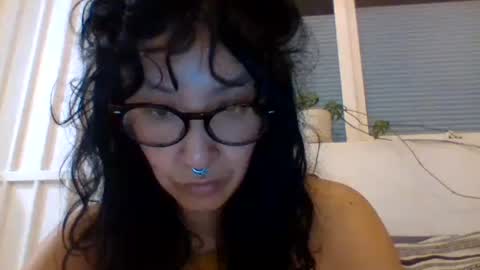 Snapshot of _tutti_frutti_ chatting on 02/27/25, 02:32 _tutti_frutti_ online show from 02/27/25, 02:32