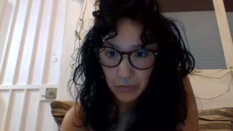 Snapshot of _tutti_frutti_ chatting on 03/03/25, 02:15 _tutti_frutti_ online show from 03/03/25, 02:15
