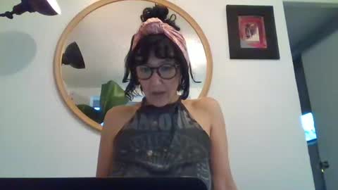 Snapshot of _tutti_frutti_ chatting on 07/08/26, 11:09 _tutti_frutti_ online show from 07/08/26, 11:09