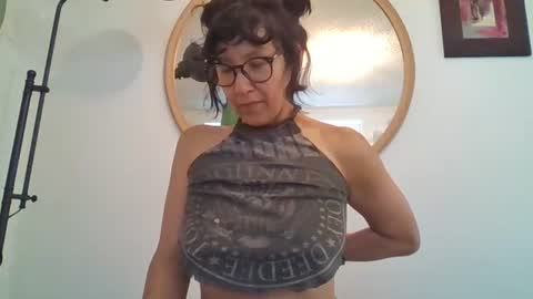 Snapshot of _tutti_frutti_ chatting on 07/18/26, 11:19 _tutti_frutti_ online show from 07/18/26, 11:19