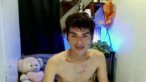 Snapshot of _urbabypam chatting on 12/20/24, 07:01 Urjerick online show from 12/20/24, 07:01