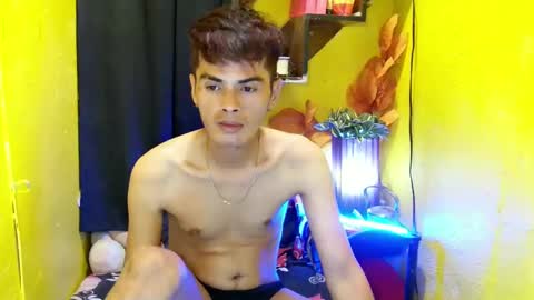 Snapshot of _urbabypam chatting on 02/16/25, 01:16 Urjerick online show from 02/16/25, 01:16