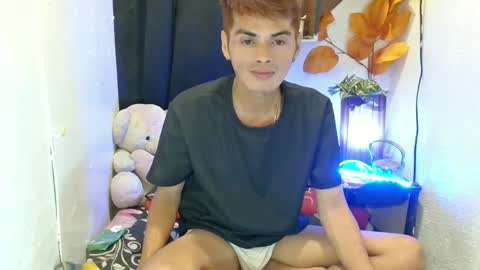 Snapshot of _urbabypam chatting on 03/09/25, 01:04 Urjerick online show from 03/09/25, 01:04