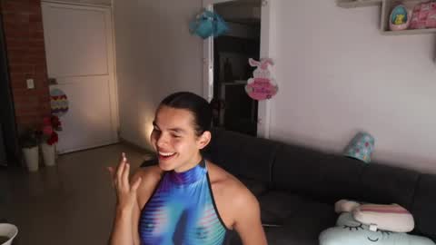 Anastasia Vahos online show from 04/21/26, 05:17