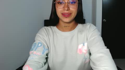 Snapshot of _valentinax_ chatting on 02/04/26, 11:27 Vale online show from 02/04/26, 11:27