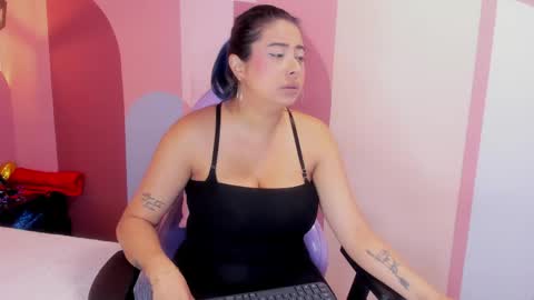 _valeryboobs_ online show from 04/15/26, 12:23