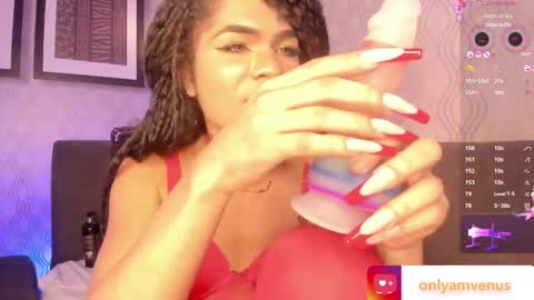 Snapshot of _vennuss_ chatting on 01/03/25, 05:53 Venus online show from 01/03/25, 05:53