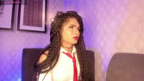 Snapshot of _vennuss_ chatting on 01/05/25, 01:58 Venus online show from 01/05/25, 01:58