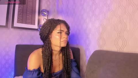 Snapshot of _vennuss_ chatting on 01/08/25, 10:48 Venus online show from 01/08/25, 10:48