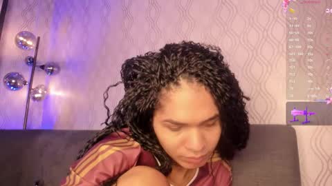 Snapshot of _vennuss_ chatting on 02/03/25, 02:45 Venus online show from 02/03/25, 02:45