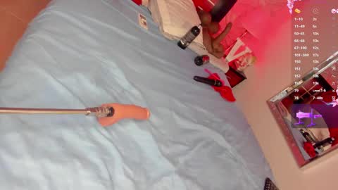 Snapshot of _vennuss_ chatting on 03/08/25, 07:31 Venus online show from 03/08/25, 07:31