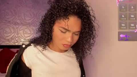 Snapshot of _vennuss_ chatting on 09/09/25, 03:28 Venus online show from 09/09/25, 03:28