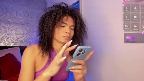 Snapshot of _vennuss_ chatting on 09/16/25, 05:52 Venus online show from 09/16/25, 05:52