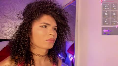 Snapshot of _vennuss_ chatting on 10/10/25, 04:33 Venus online show from 10/10/25, 04:33