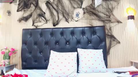 Veronica  online show from 10/24/25, 04:09