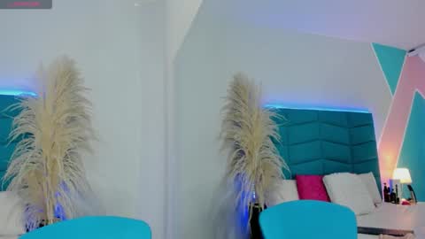 Victoria online show from 02/14/26, 08:05