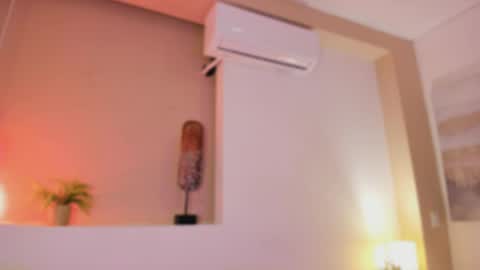 Snapshot of _victoria_lee chatting on 04/25/26, 12:30 Victoria online show from 04/25/26, 12:30