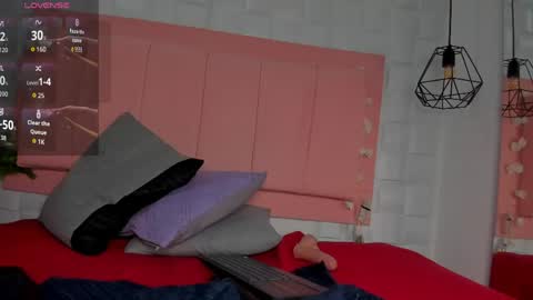 victoria online show from 04/21/26, 01:42