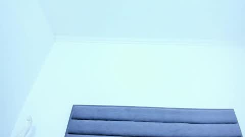 Snapshot of _violet_moon1 chatting on 02/06/25, 09:38 _violet_moon1 online show from 02/06/25, 09:38