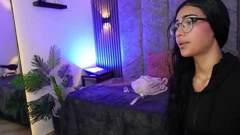   online show from 04/17/26, 09:18