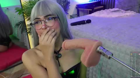   online show from 05/12/26, 09:56