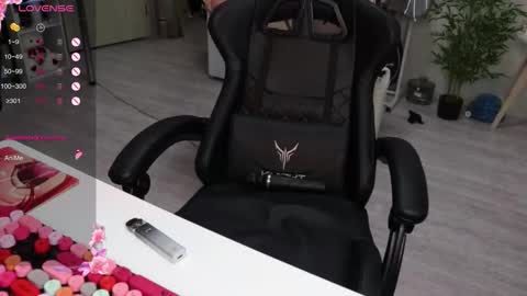 Alis online show from 12/21/25, 07:15