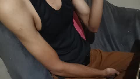 Snapshot of _vov_ chatting on 04/14/26, 01:17 _vov_ online show from 04/14/26, 01:17