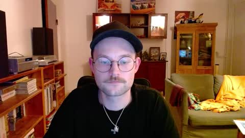 Snapshot of _whoisthatguy_ chatting on 02/07/26, 04:54 _whoisthatguy_ online show from 02/07/26, 04:54