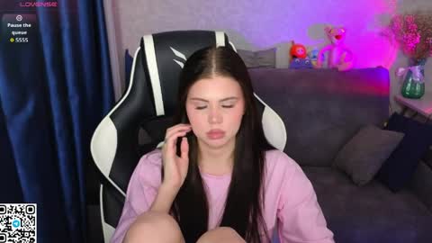 Fiona and Wayne online show from 04/10/26, 07:51