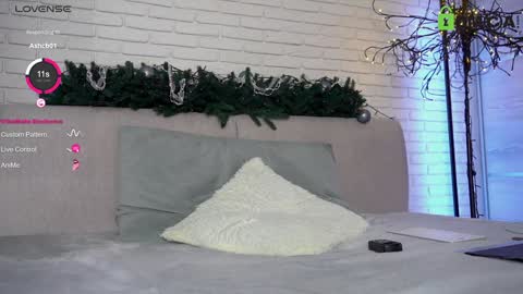 Lily online show from 12/23/24, 03:50