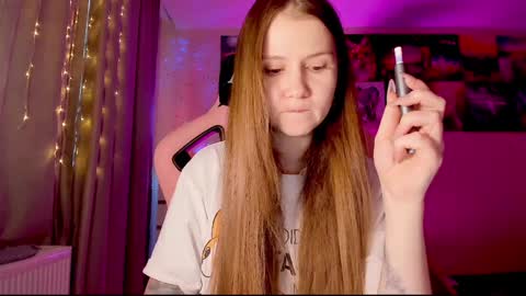 Snapshot of _witch__ chatting on 01/17/25, 08:02 Enni online show from 01/17/25, 08:02