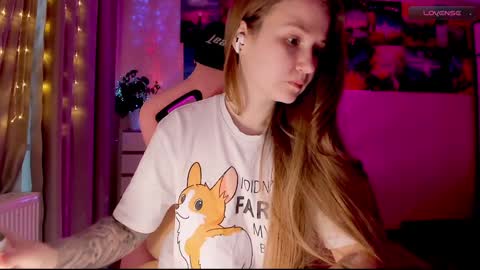 Snapshot of _witch__ chatting on 02/05/25, 07:29 Enni online show from 02/05/25, 07:29