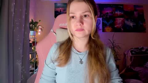 Snapshot of _witch__ chatting on 09/26/25, 06:28 Enni online show from 09/26/25, 06:28