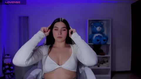 Snapshot of _wtdreamgirl chatting on 07/01/26, 06:26 Luisa online show from 07/01/26, 06:26