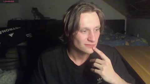 Snapshot of _yourcuteboy_ chatting on 10/02/25, 10:39 _yourcuteboy_ online show from 10/02/25, 10:39