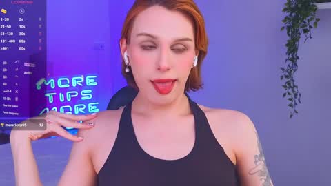 Snapshot of _yourfoxy_ chatting on 02/07/25, 01:22 LITTLE FOX online show from 02/07/25, 01:22