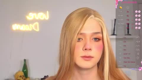 Snapshot of _yourfoxy_ chatting on 10/16/25, 11:44 LITTLE FOX online show from 10/16/25, 11:44