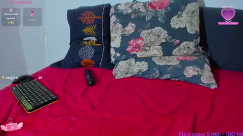 Snapshot of _yourpleasure_ chatting on 11/19/25, 06:52 Candice and Mark online show from 11/19/25, 06:52