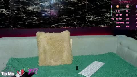 Snapshot of _yoursubmissive_ chatting on 05/20/26, 06:36 Sasha online show from 05/20/26, 06:36