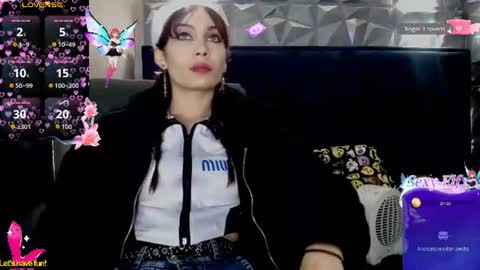 Yuyi online show from 08/01/26, 12:37