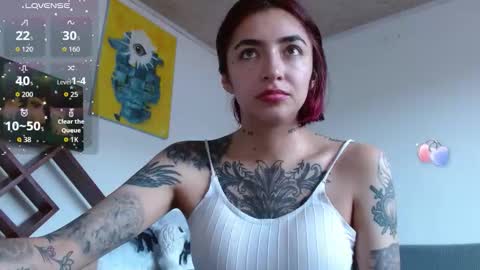 Zoe  online show from 10/22/25, 03:45