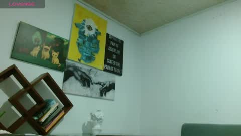 Zoe  online show from 04/21/26, 03:02