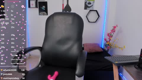 Snapshot of _zoewright chatting on 12/19/24, 03:51 Zoe online show from 12/19/24, 03:51