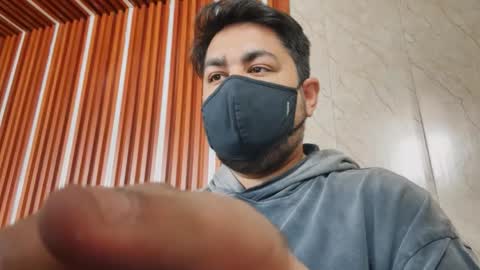 Sleepy owl online show from 11/12/25, 06:58