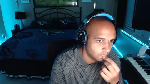 a4orce online show from 02/12/25, 12:05