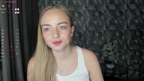 Adelina online show from 11/13/25, 02:16