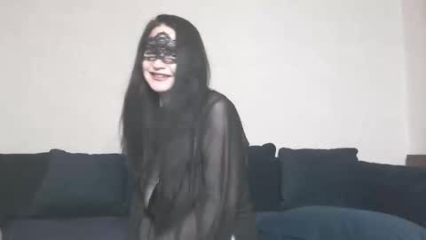 a love couple online show from 09/15/25, 05:57