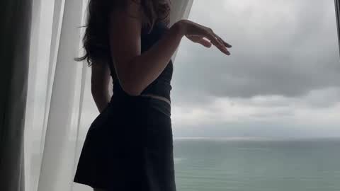 Mila and Jess online show from 03/06/26, 08:55