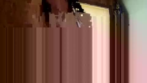 Snapshot of a_rae93 chatting on 09/28/25, 08:25 a_rae93 online show from 09/28/25, 08:25