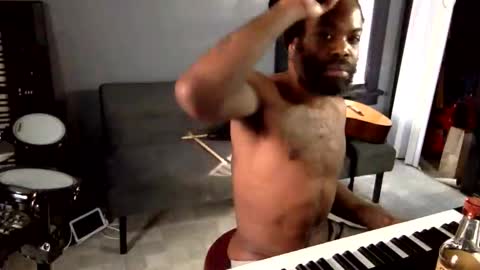 a_rizzy85 online show from 02/12/26, 08:48